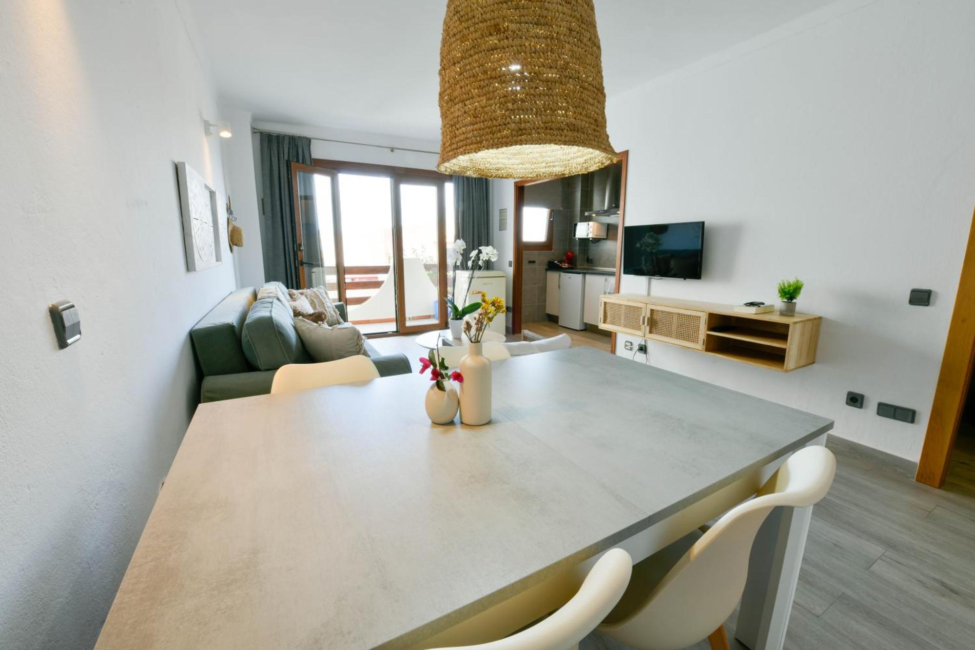 Apartamentos Estanques Colonia de Sant Jordi Екстериор снимка