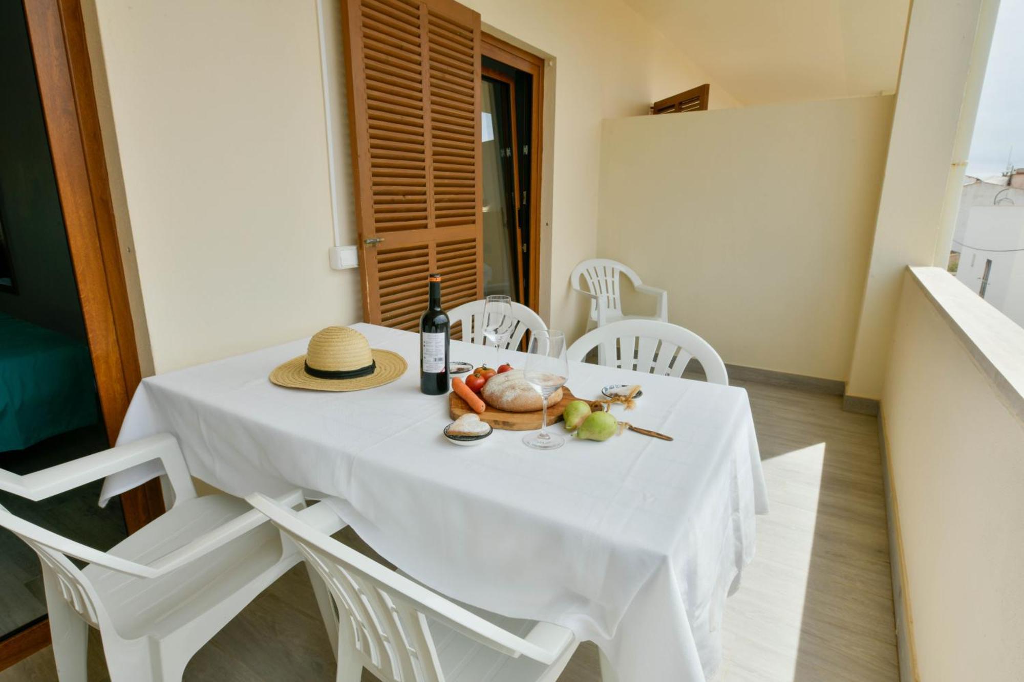 Apartamentos Estanques Colonia de Sant Jordi Екстериор снимка