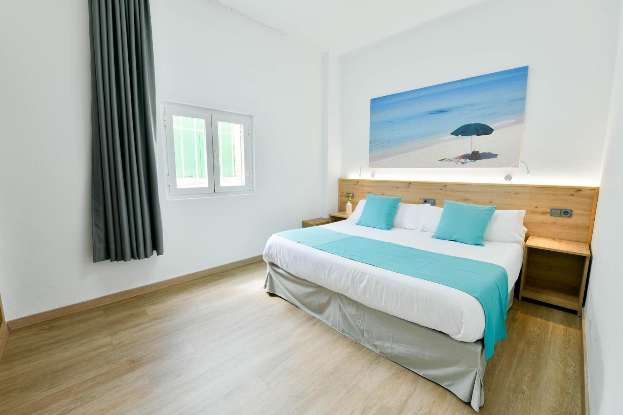 Apartamentos Estanques Colonia de Sant Jordi Екстериор снимка
