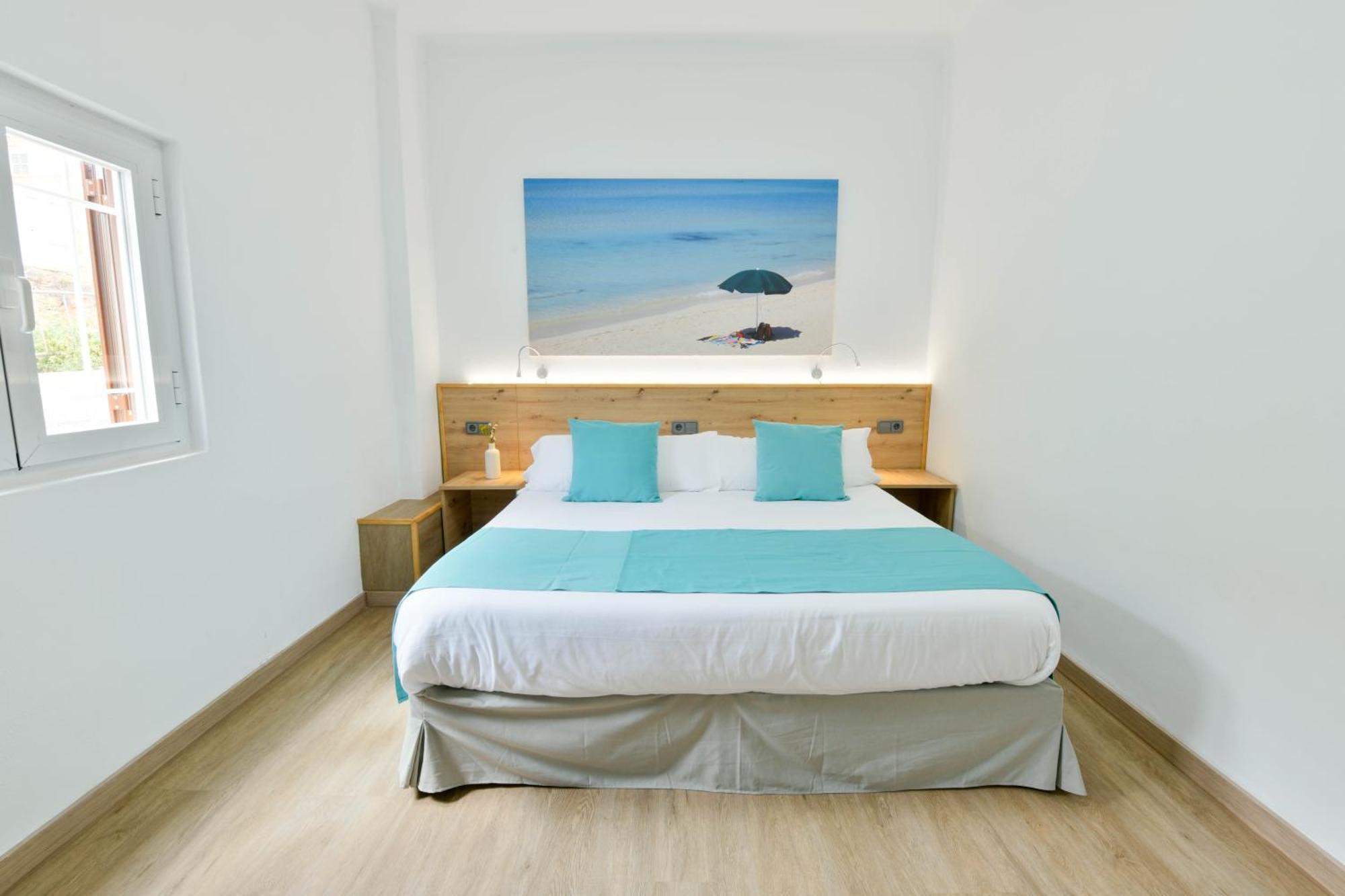 Apartamentos Estanques Colonia de Sant Jordi Екстериор снимка