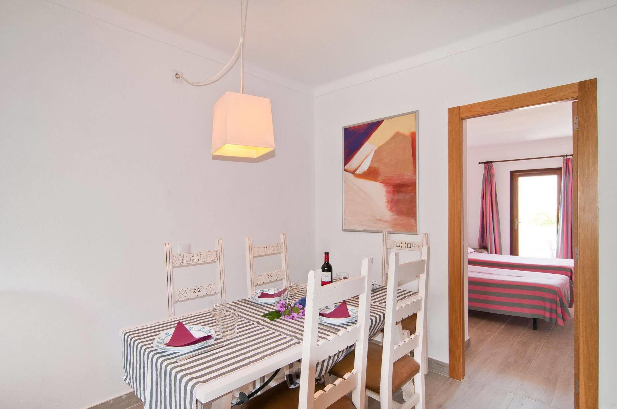 Apartamentos Estanques Colonia de Sant Jordi Екстериор снимка